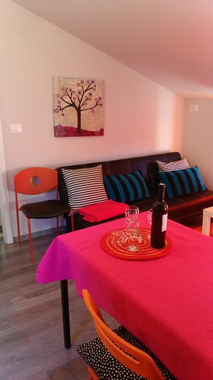 Orange Cube Apartment Rijeka Rum bild